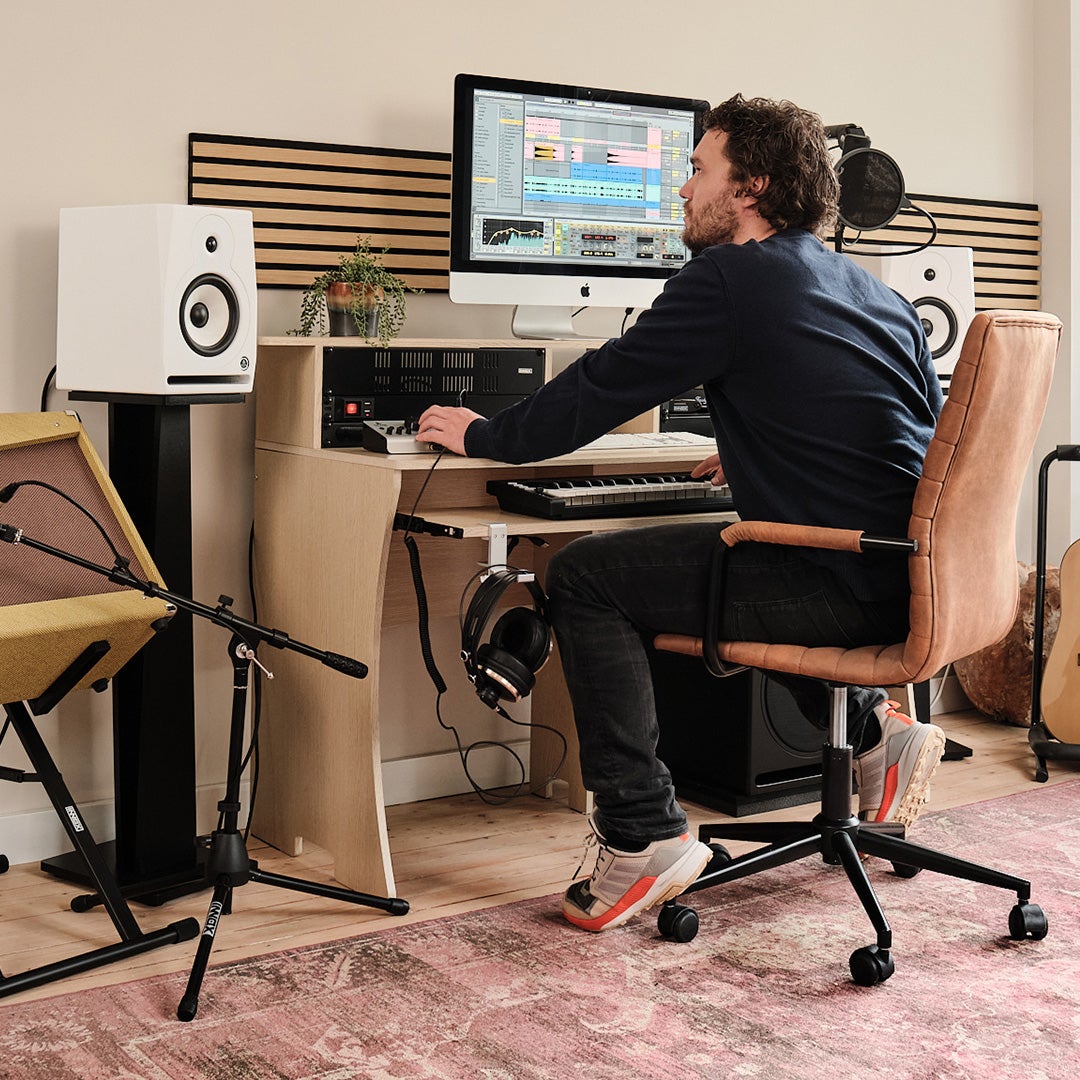 Devine RX-6A White (2x) + Sub studiomonitoren