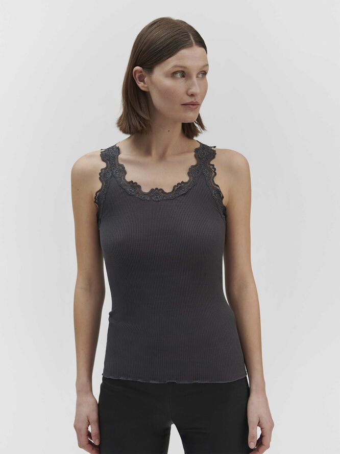 Rosemunde Silk top w/ lace Magnet