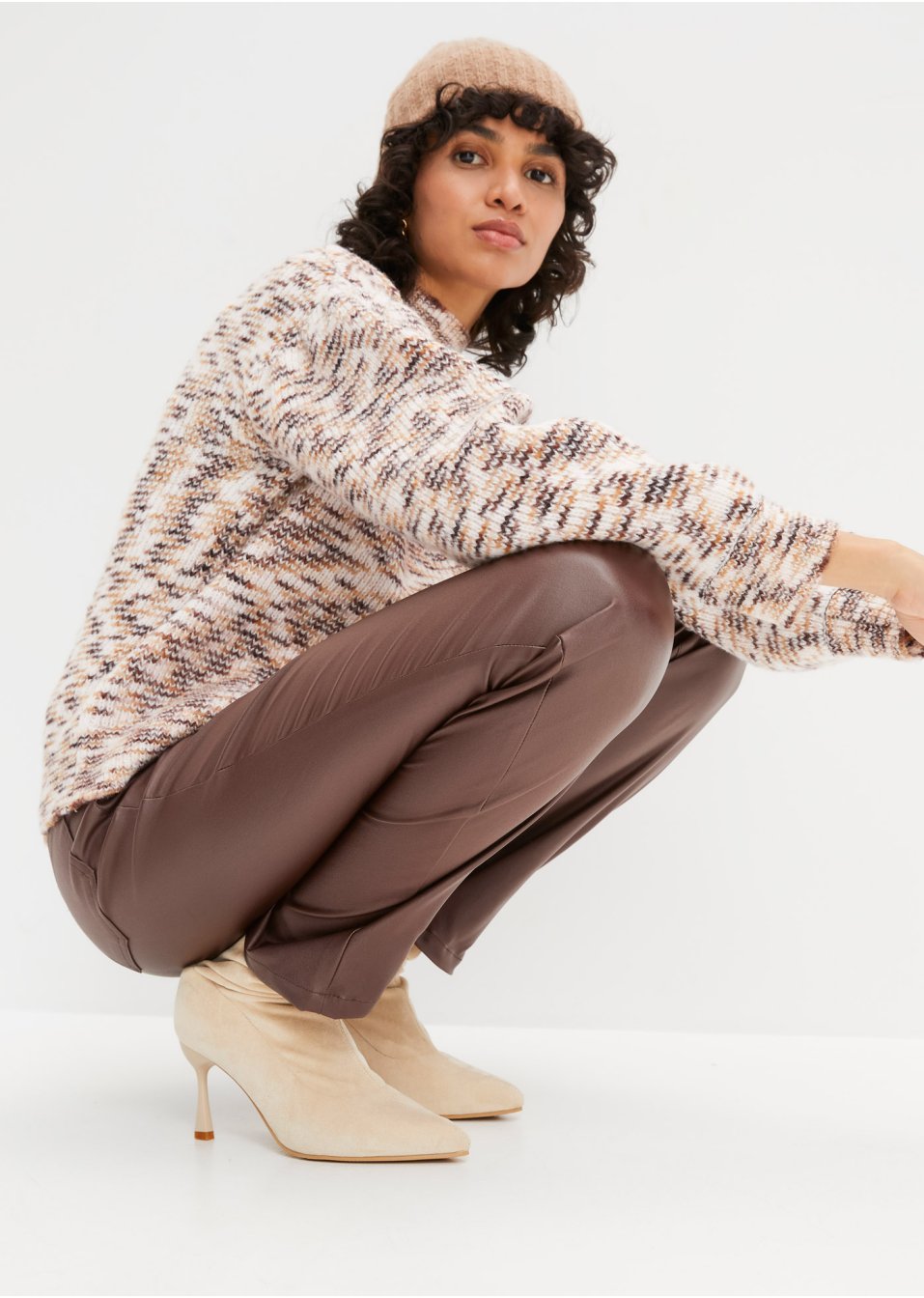 Pantalon avec taille asymétrique