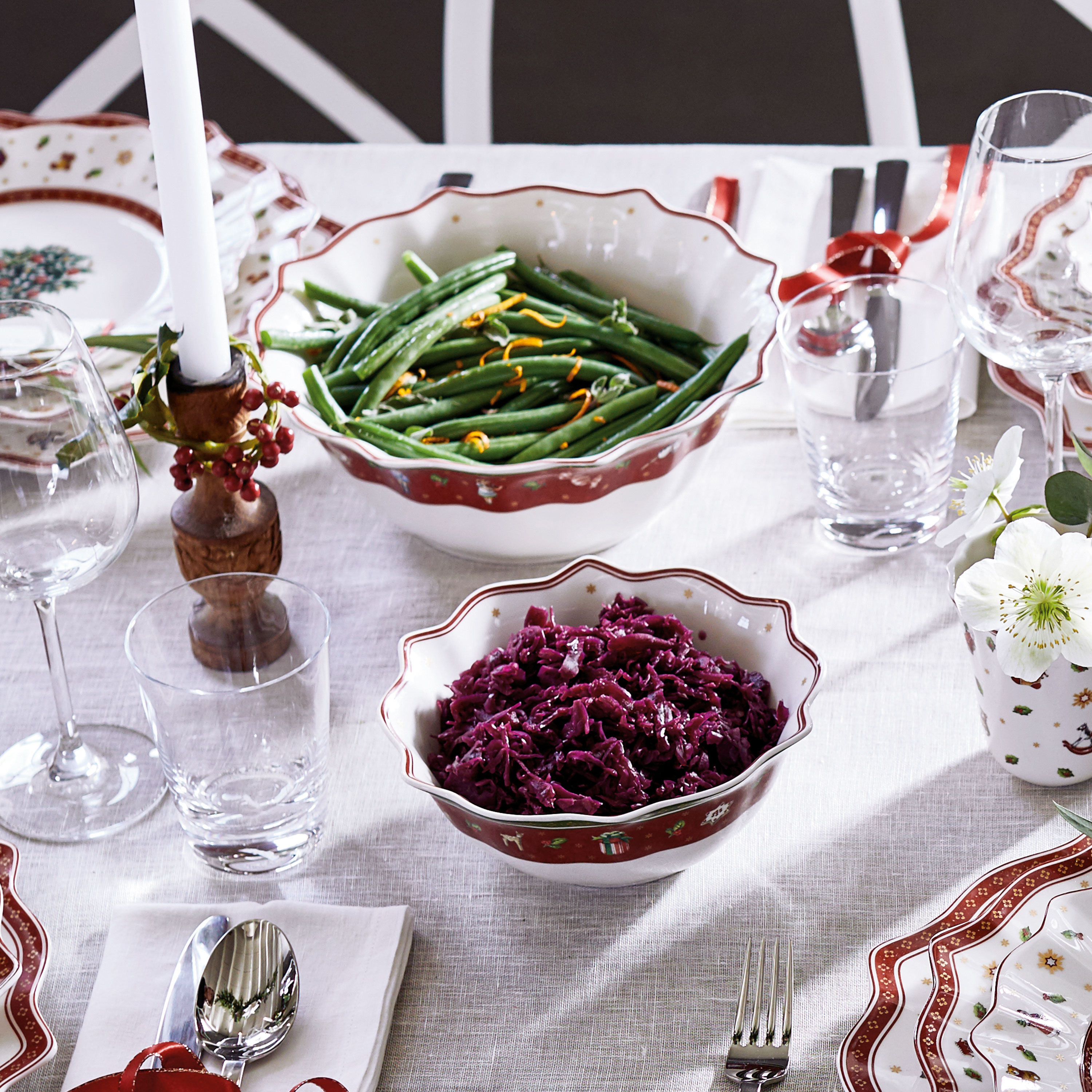 Toy's Delight Salad serving bowl Red, 47.4 oz, Premium Porcelain