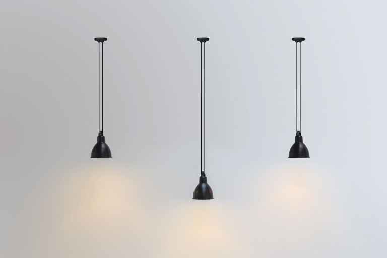 DCW éditions Les Acrobates de Gras N322 XL hanglamp Ø22 zwart