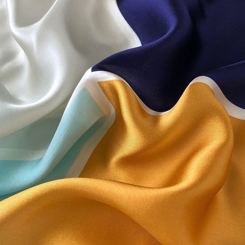 Frior - Colour Block Satijnen Sjaal
