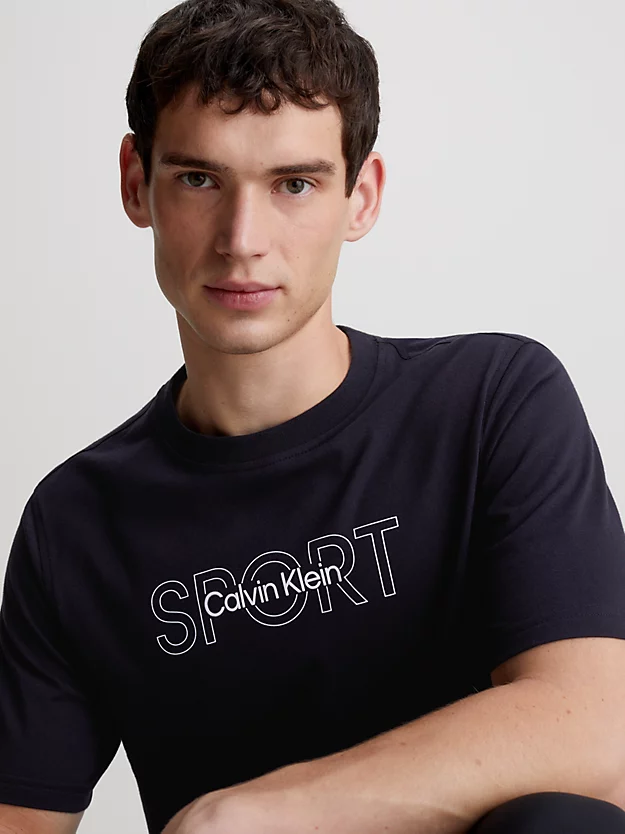 Camiseta de ginástica com logotipo