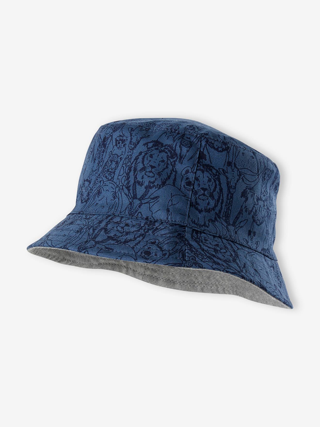 Chapéu chanel reversível estampado para meninos, em dois tons de azul escuro/multicolorido.