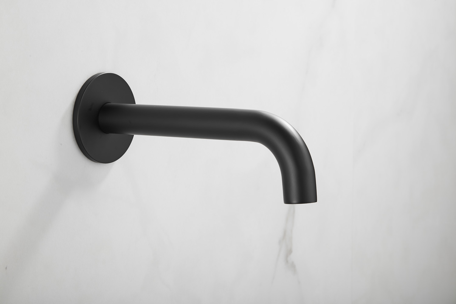 Saniclear Plus baduitloop 20cm zwart mat