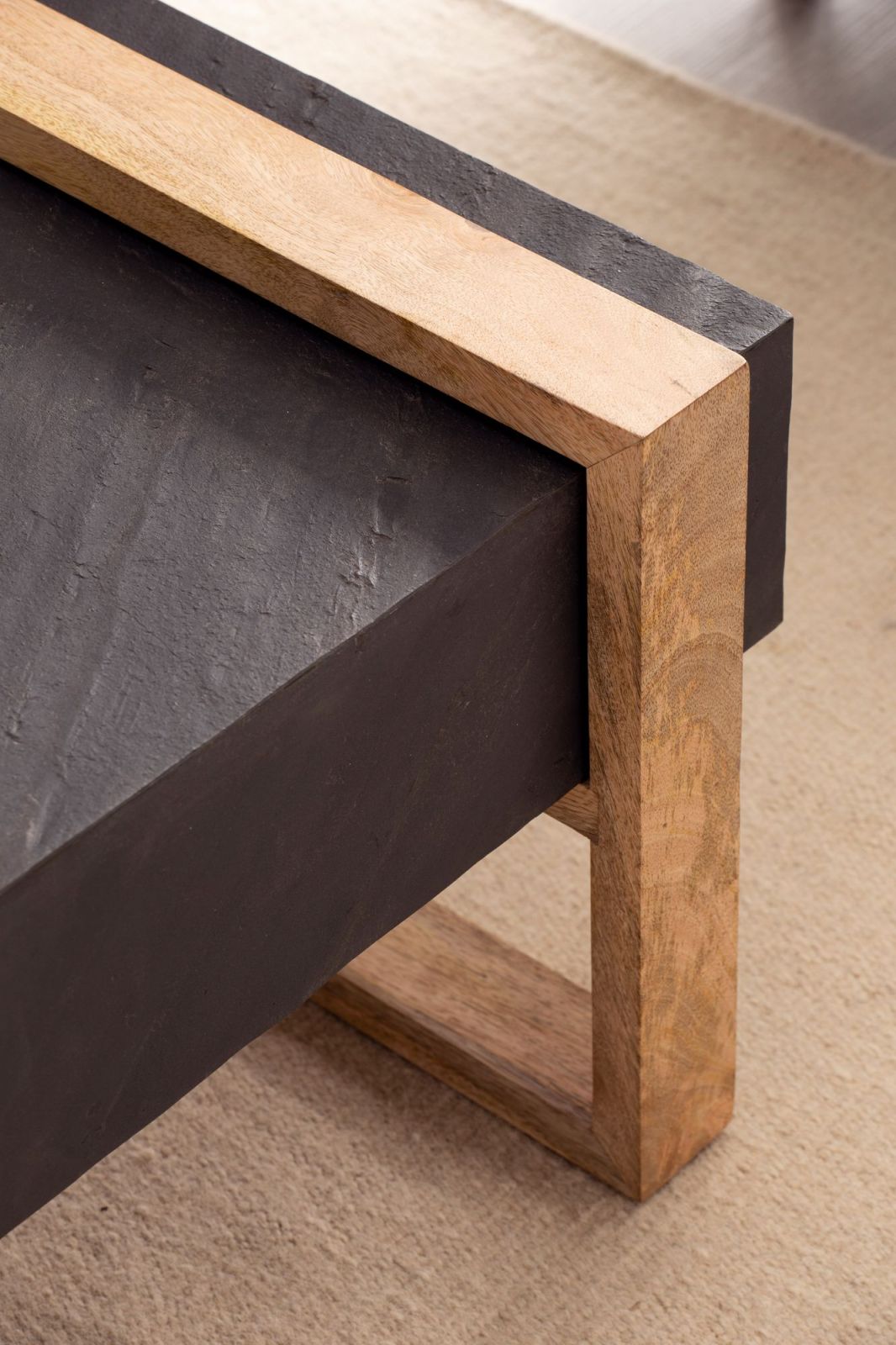 Couchtisch - anthrazit - Massivholz - 105 cm
