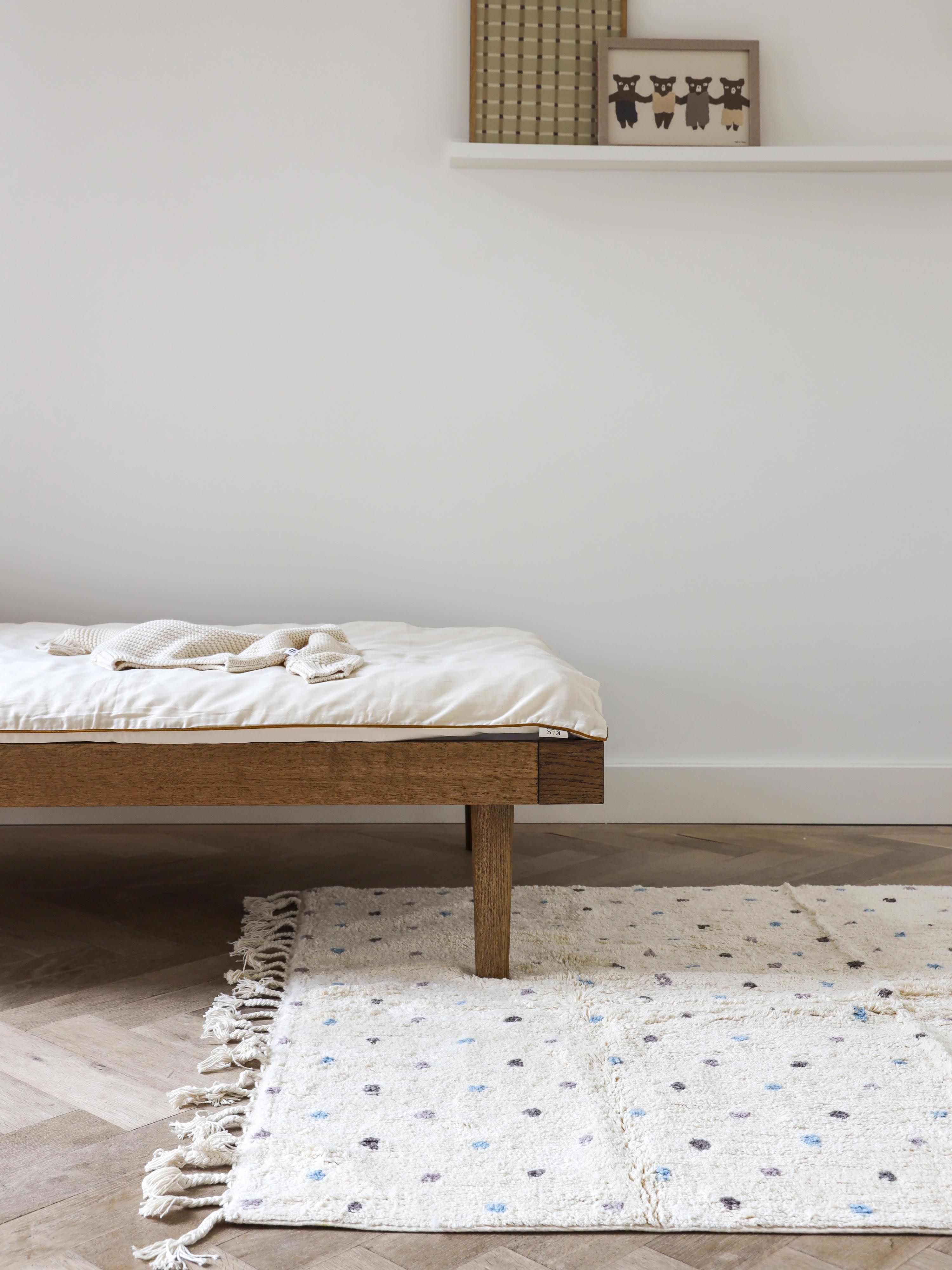 Handgemaakte kinderbed Eli van eikenhout, 90 x 160 cm