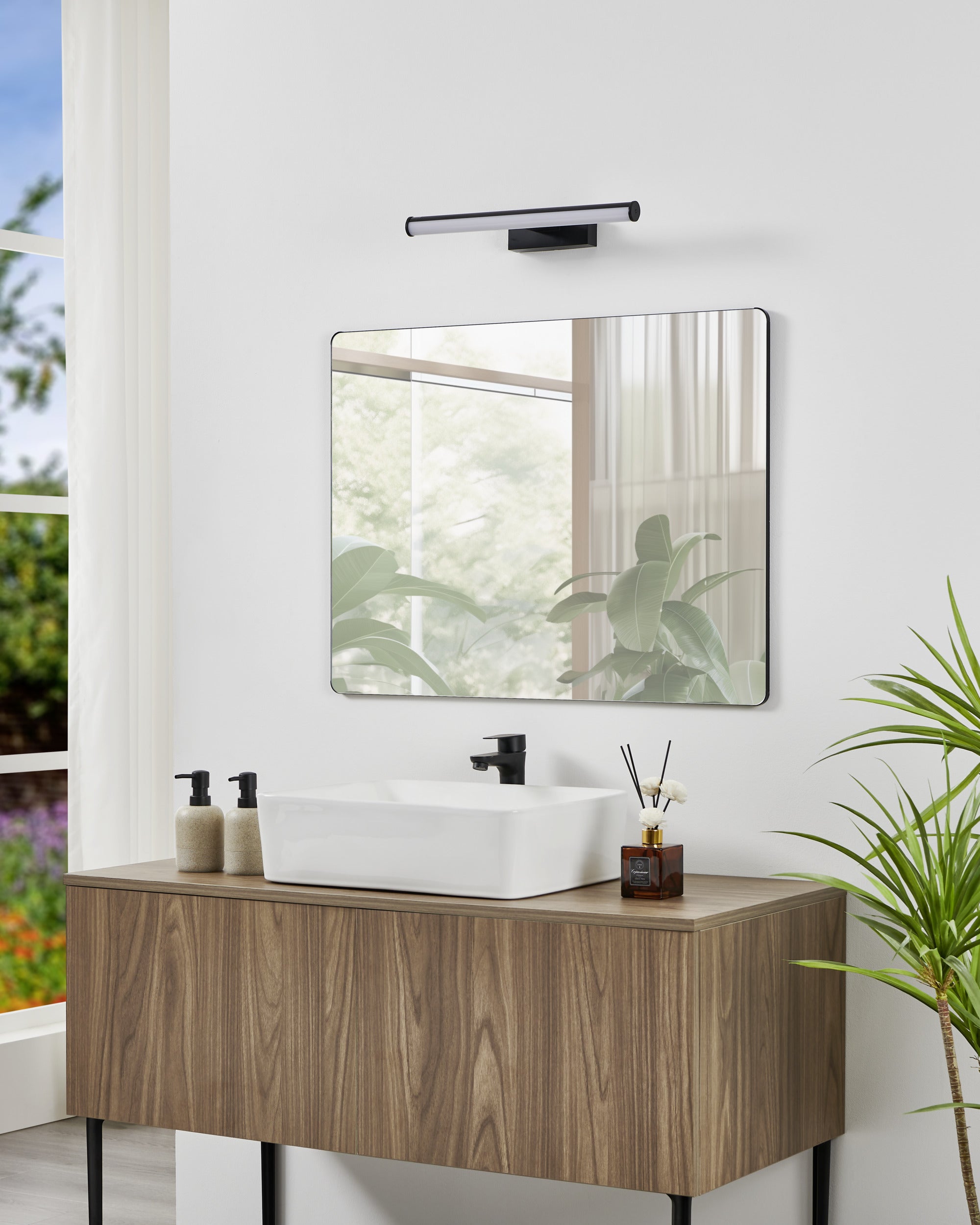 EGLO Vadumi Spiegellamp - LED - 40 cm - Zwart