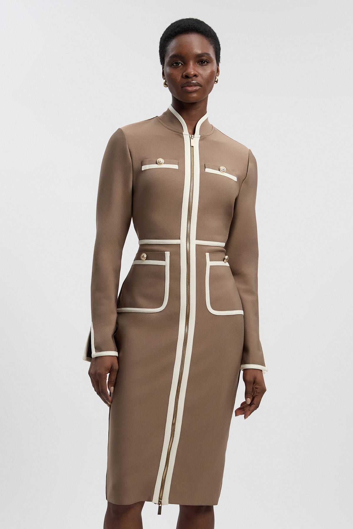 KarenMillen Robe Midi Militaire Moulante en Maille Bandage avec Détails de Passepoil
