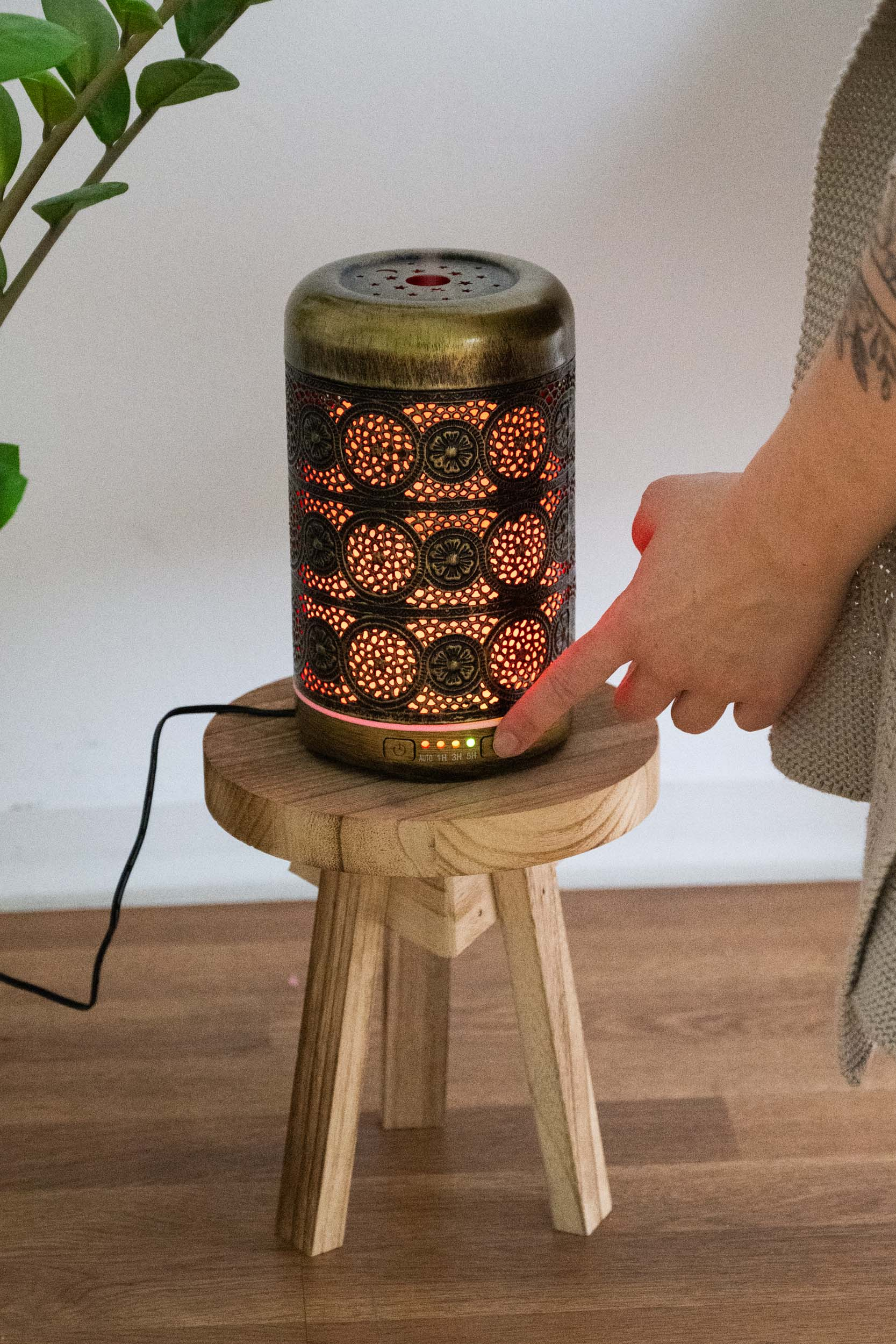 (200ml) Orientalischer Luftbefeuchter Aroma Öl Diffuser mit LED Beleuchtung - Bronze