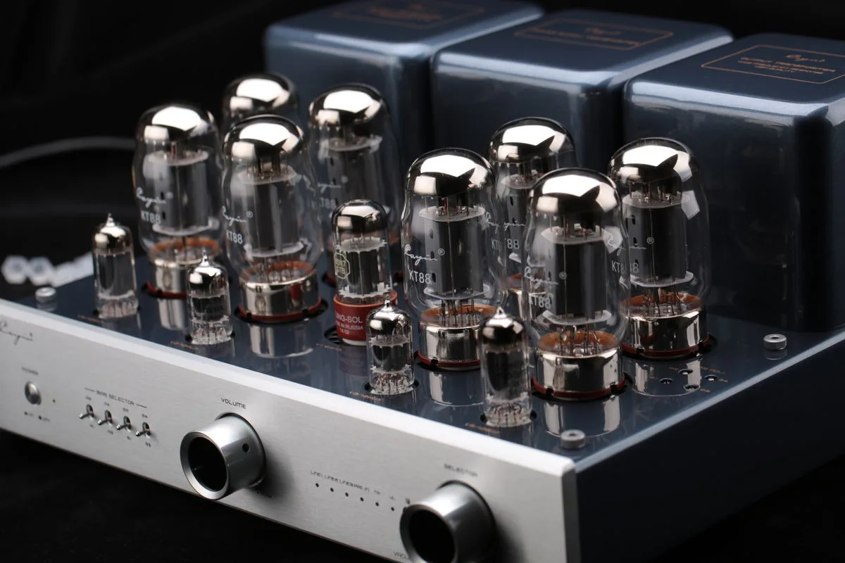 Cayin CS-100A KT88 Amplis hi-fi stéréo