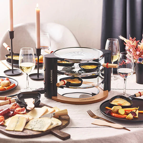 Raclette Evolution avec accessoires à fromage et deux grands poêlons L