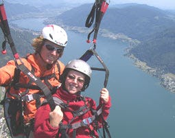 Gleitschirmfliegen in Annenheim als Geschenk