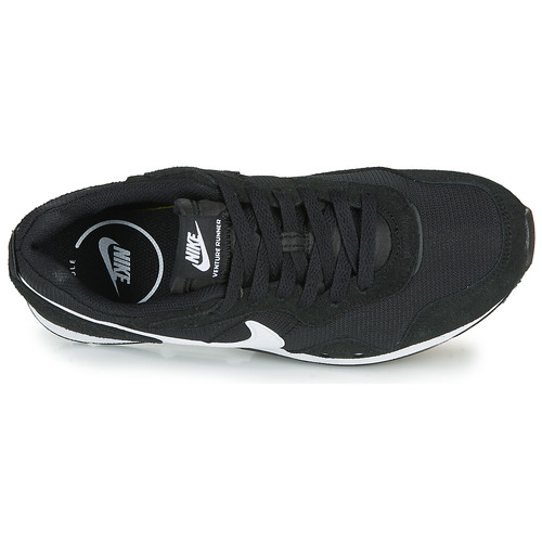 Nike - VENTURE RUNNER - Noir / Blanc