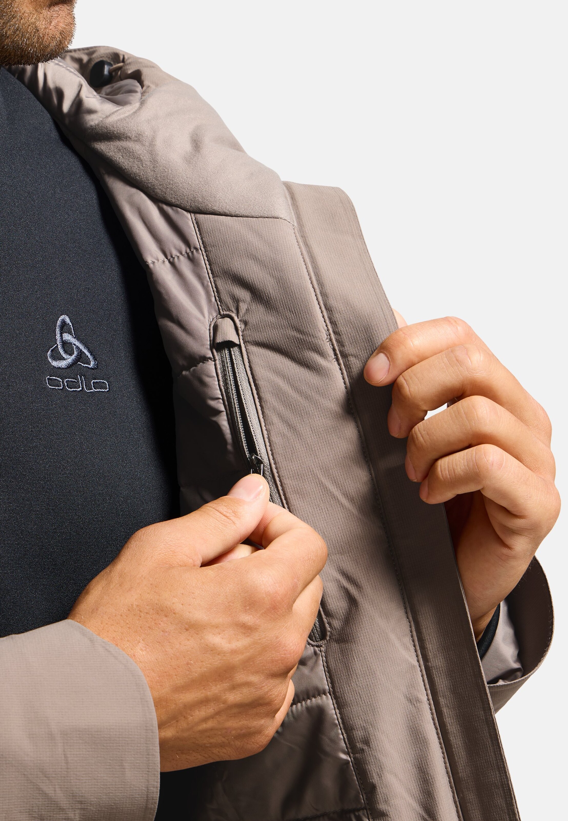 Wasserdichte Ascent S-Thermic Jacke in cinder