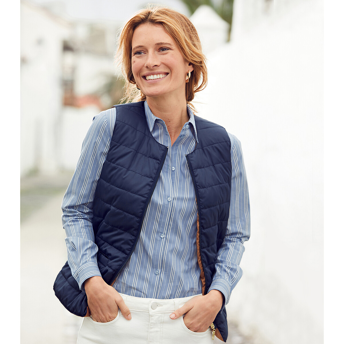 ANNE WEYBURN<br>Agasalho reversível, zíper