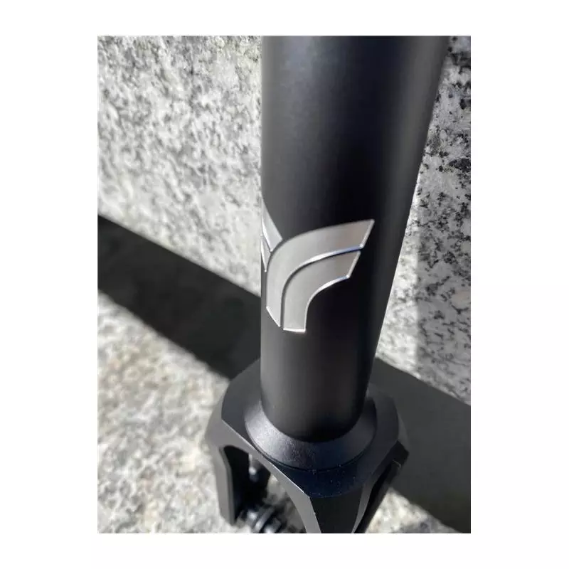 Fourche trottinette TRIGGER Nemestia SCS Noir