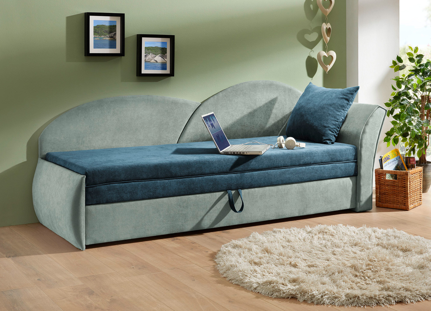 Schlafsofa mit Bettkasten und 1 Dekokissen