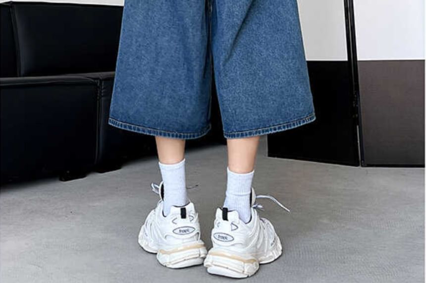 Fushet - Mid Rise Washed Denim Shorts