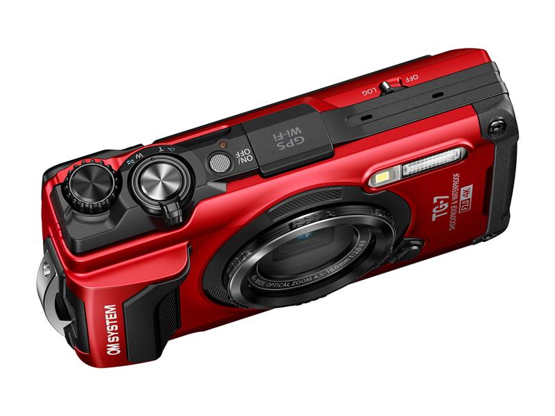 OM-System Fotokamera TG-7 Rot Entwickelt für Adrenalinjunkies, die schnelle Action unter extremen Bedingungen festhalten wollen