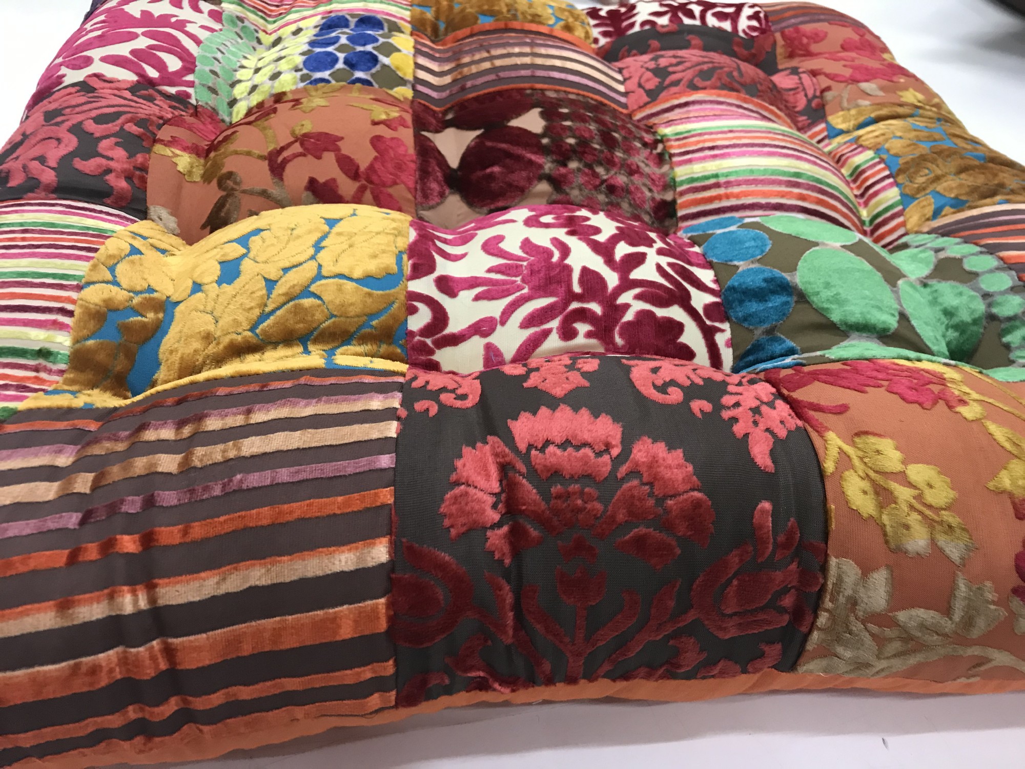Patchwork-Sitzkissen 'Flowerpower', multicolor, L 75 cm, B 75 cm von fischer's lagerhaus