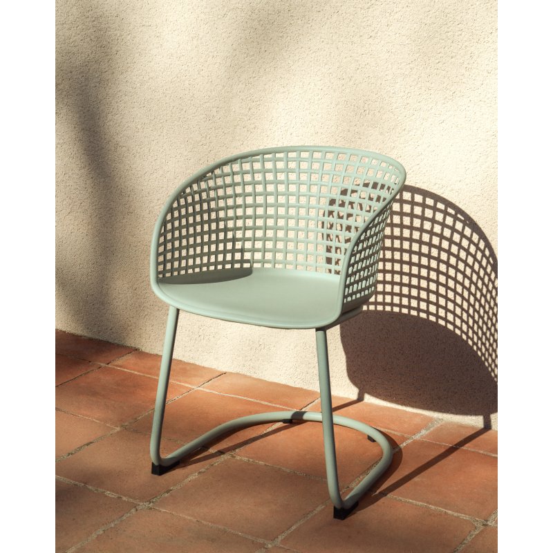 Chaise d’extérieur Tenaro en plastique avec structure en acier vert