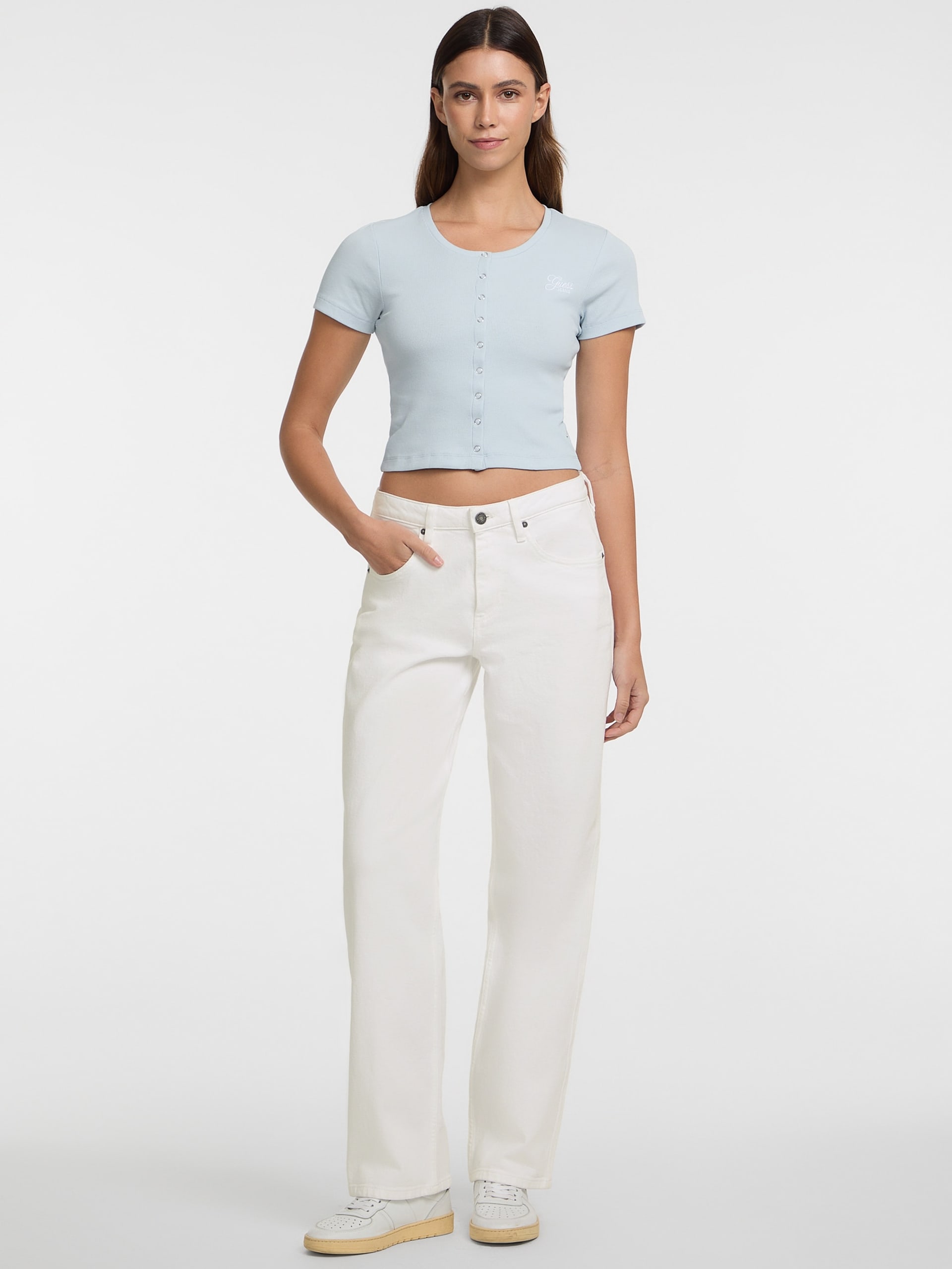 Blusa de gola redonda bordada