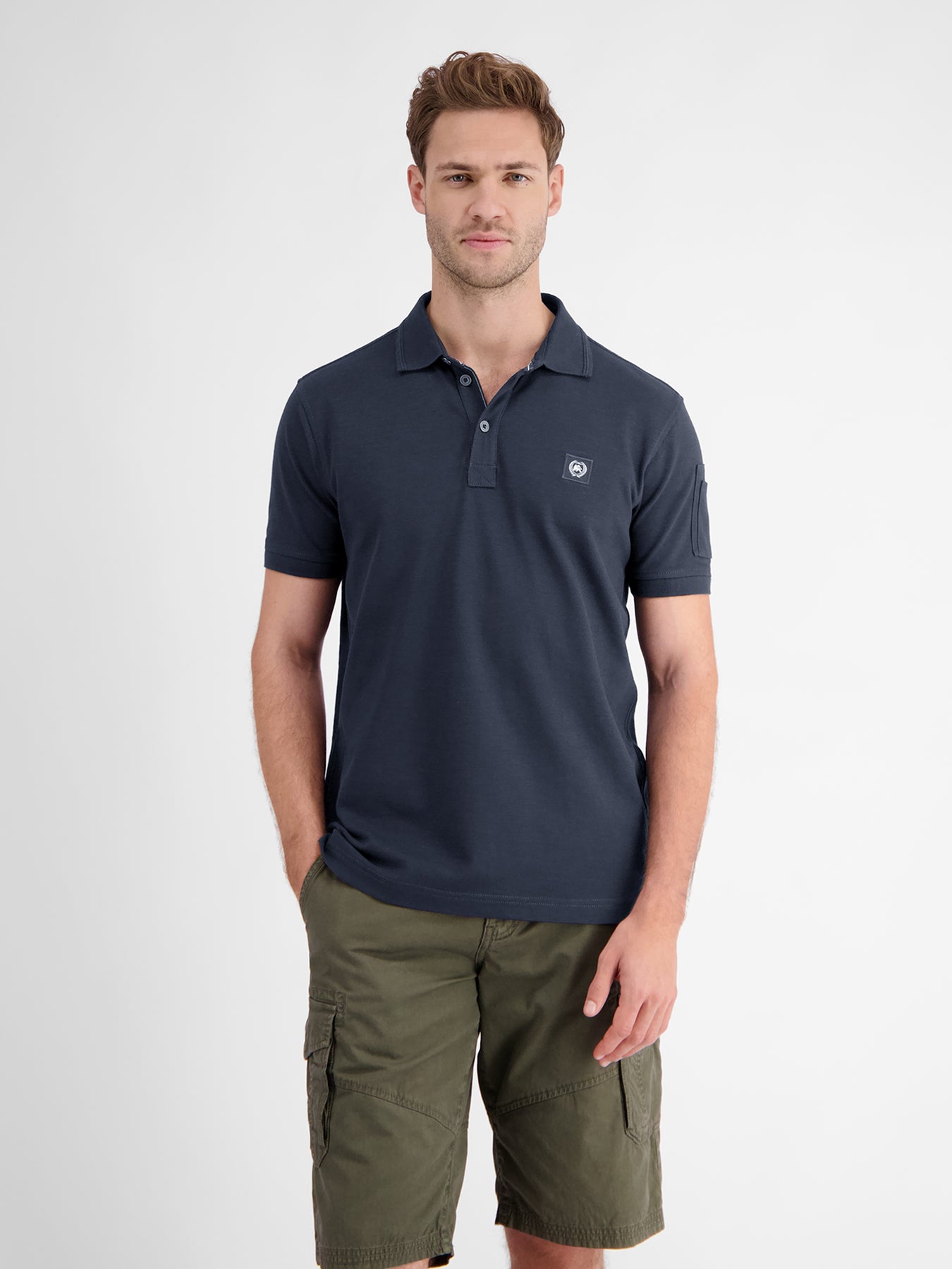 Unifarbenes gewaschenes Poloshirt mit Stretcheffekt