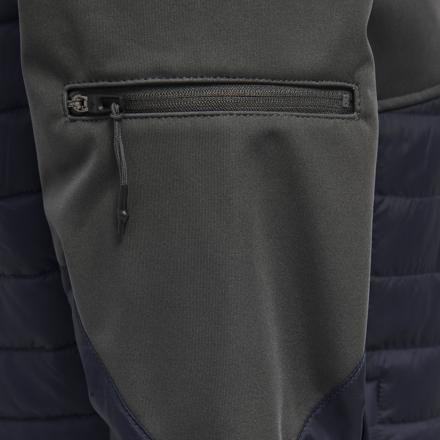 hmlNORTH HYBRID JACKET WOMAN