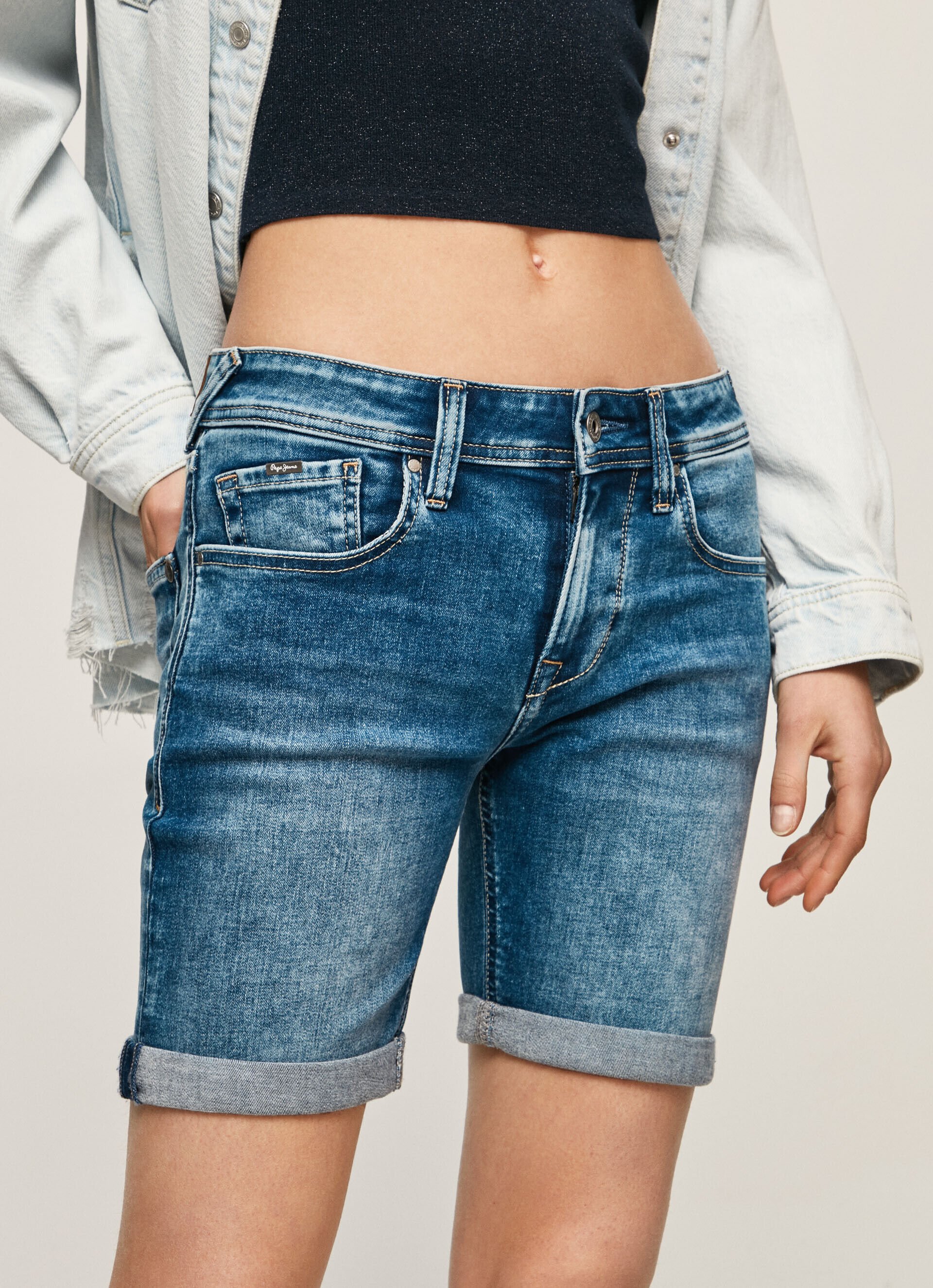 CALÇA JEANS CURTA CORTE REGULAR - jeans