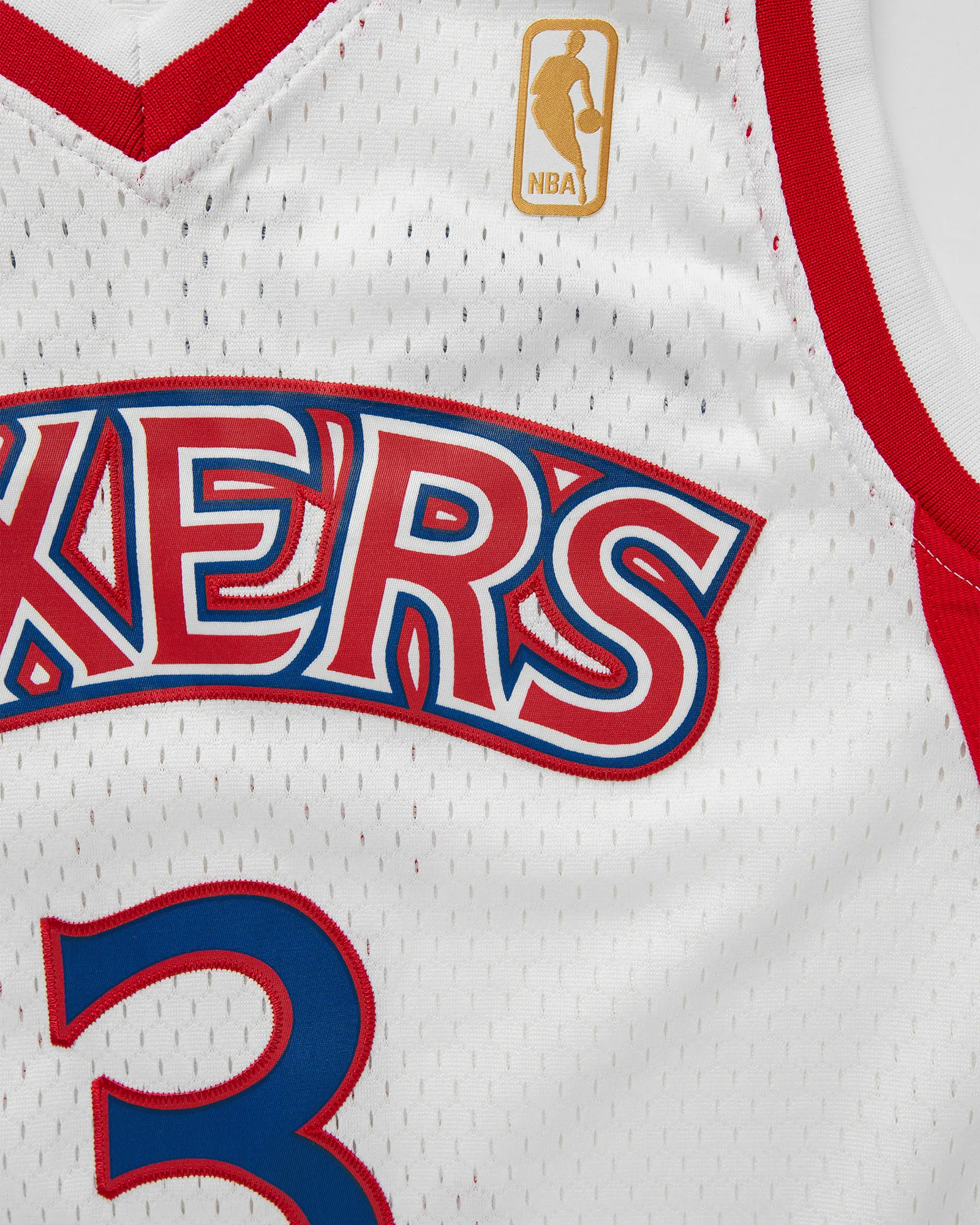 Mitchell & Ness NBA SWINGMAN JERSEY PHILADELPHIA 76ERS HOME 1996-97 ALLEN IVERSON #3