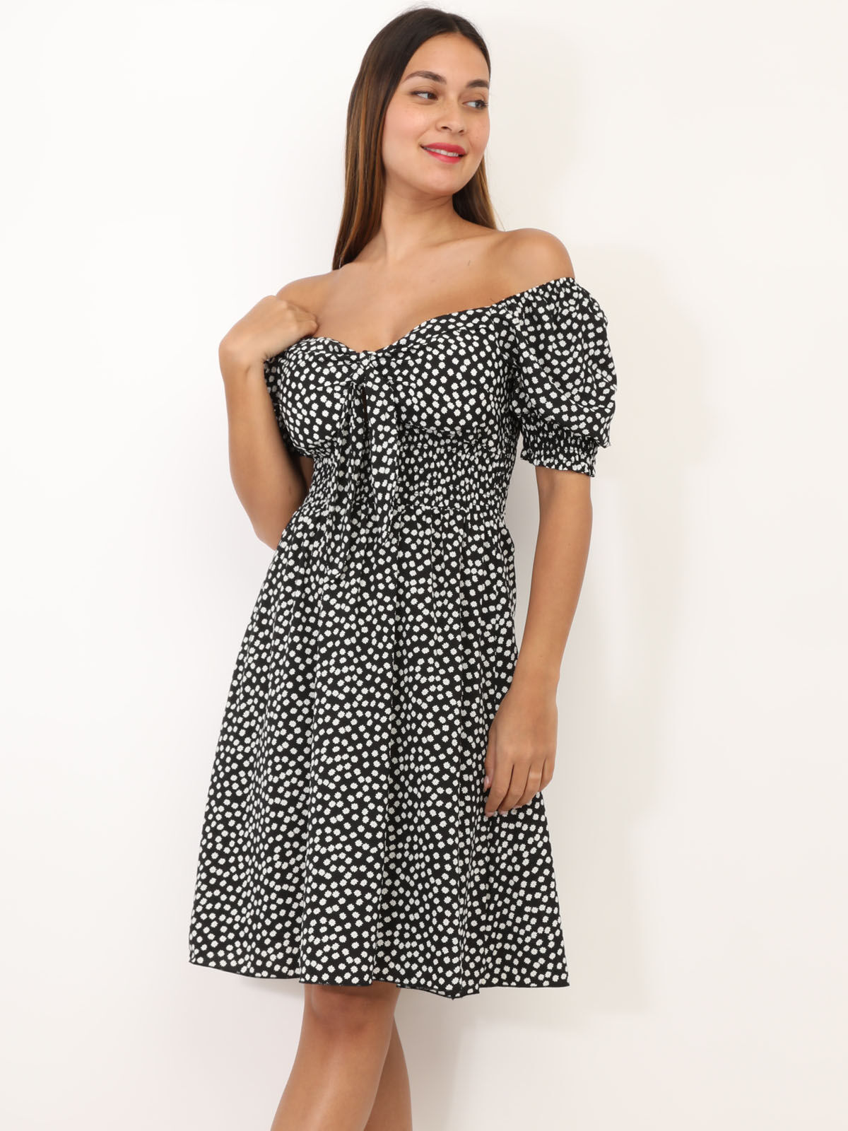 Robe fleurie à manches ballon- Noir