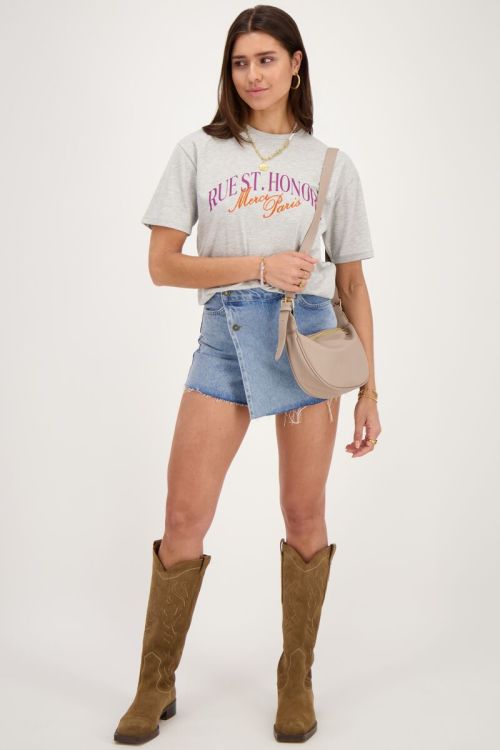 Grijs T-shirt met paars ''Rue st. honoré''