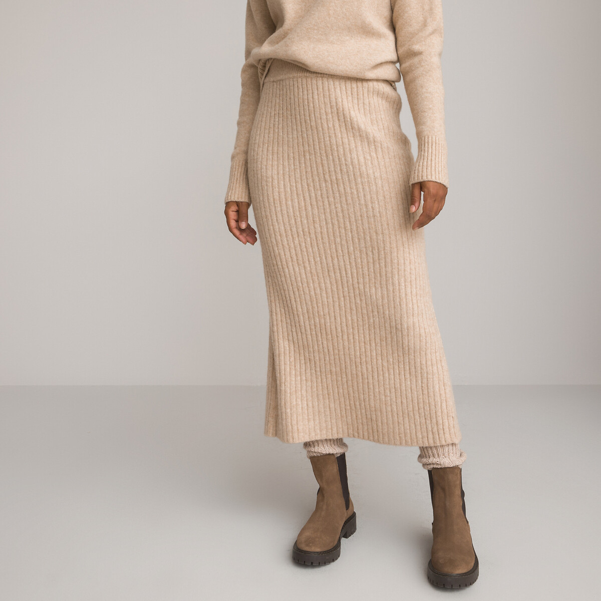 COLEÇÕES LA REDOUTE<br>Botas Chelsea em camurça, Assinatura JUDITH