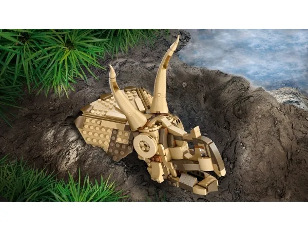 LEGO Jurassic World 76969 Dinosaur Fossils: Triceratops Skull