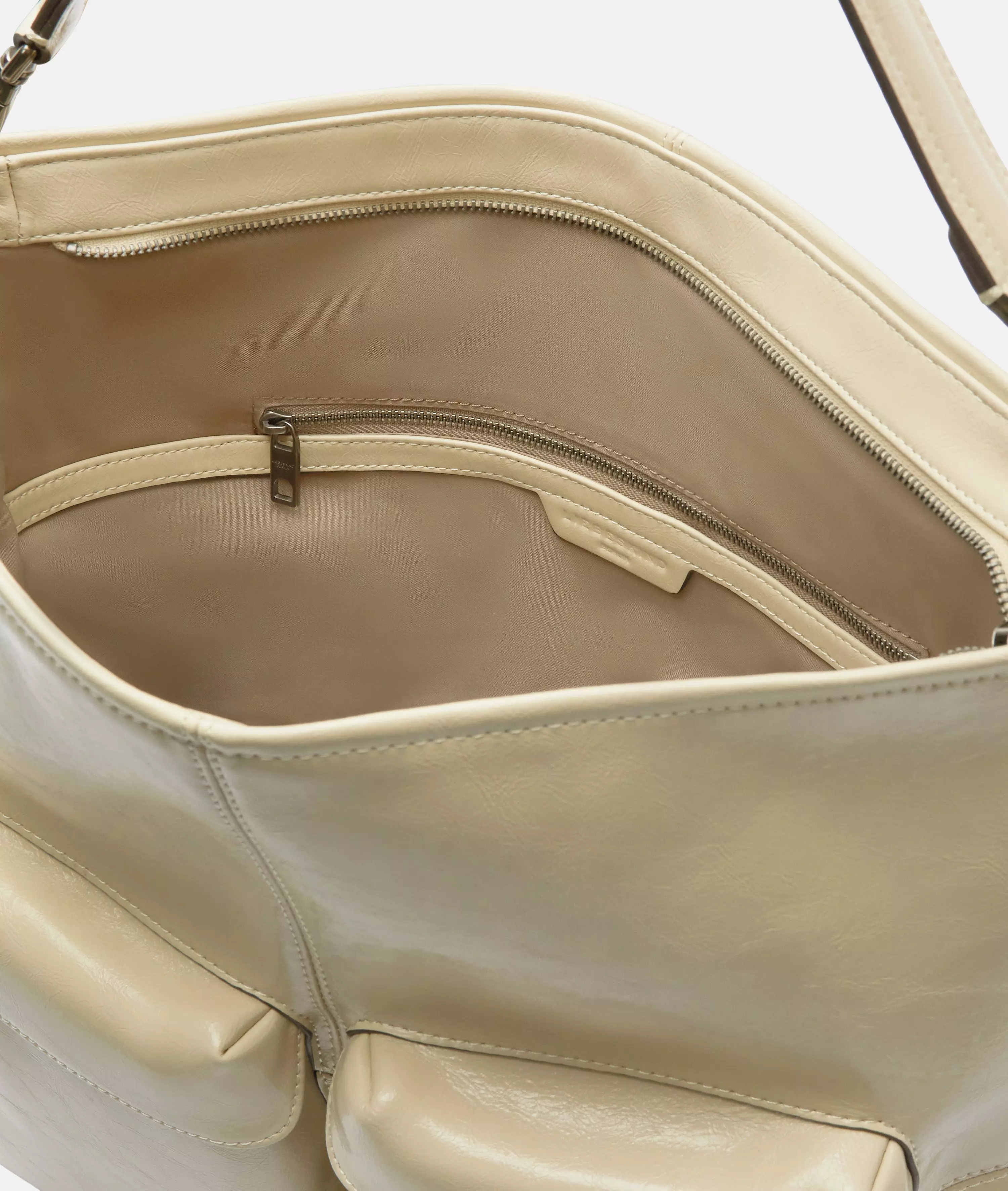 Archive LK 204 Hobo M Spacious shoulder bag in patent leather look with glossy finish