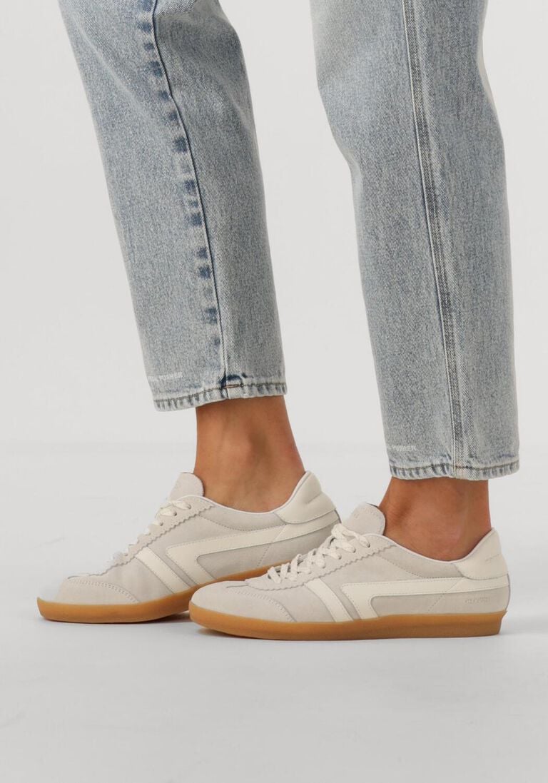 grijze closed lage sneakers sneaker