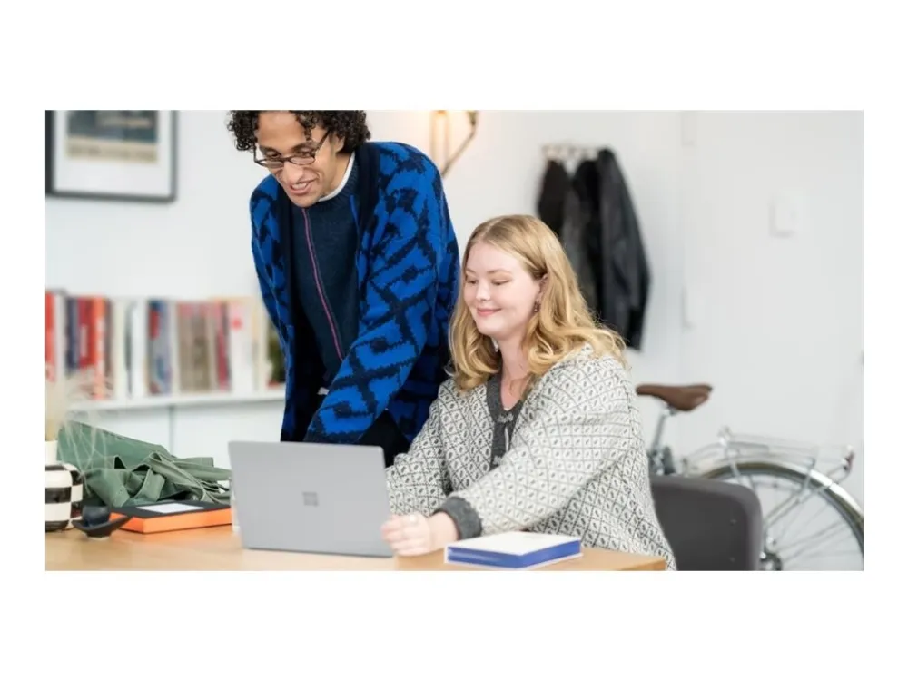 Microsoft Surface Laptop Go 3 for Business - Intel Core i5 - 1235U / op til 4.4 GHz - Win 11 Pro - Intel Iris Xe Graphics - 8 GB RAM - 128 GB SSD - 12.4