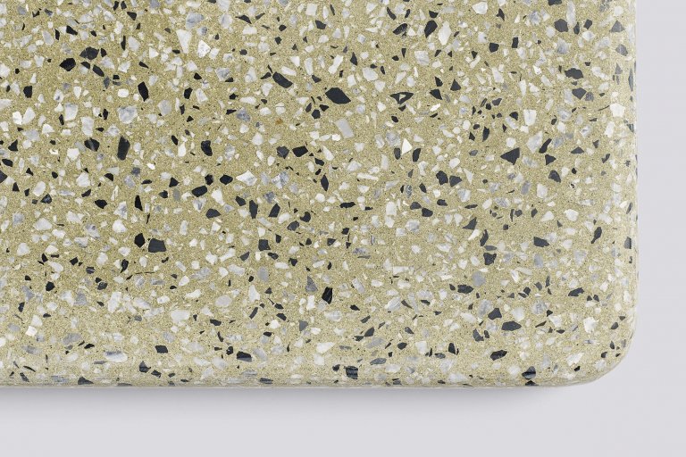 Hay Terrazzo Round tuintafel 70 sky grey - red