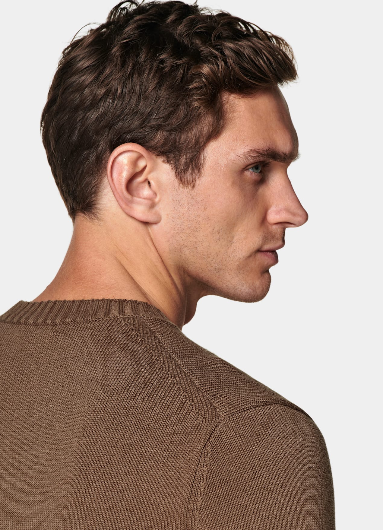 Pull col rond marron moyen
