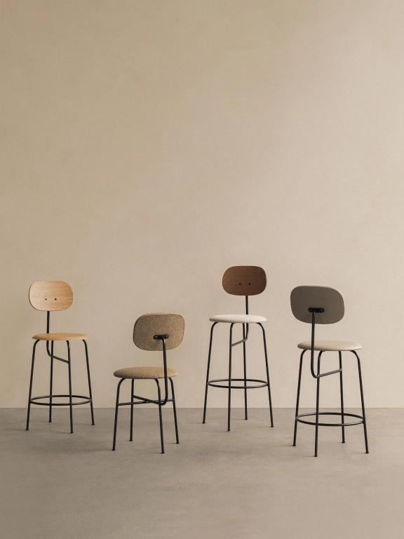 Audo Copenhagen Afteroom Counter Plus barkruk H97 zitting Bouclé 02 donker