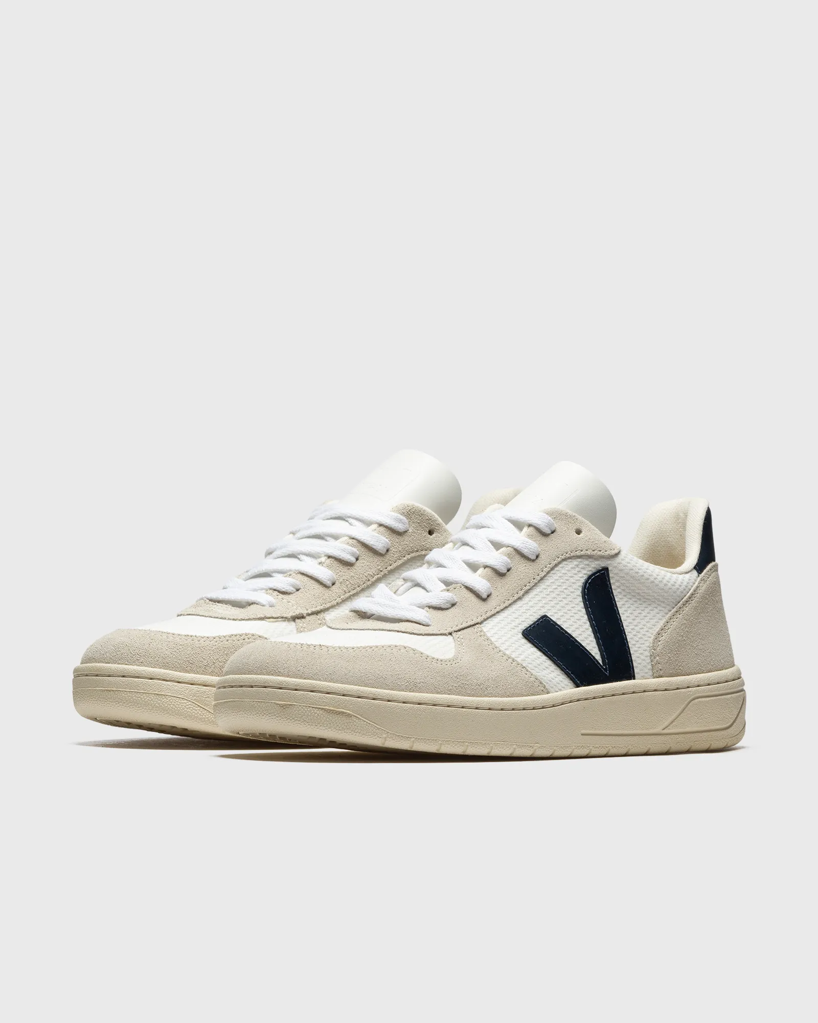 Veja V-10 B-MESH