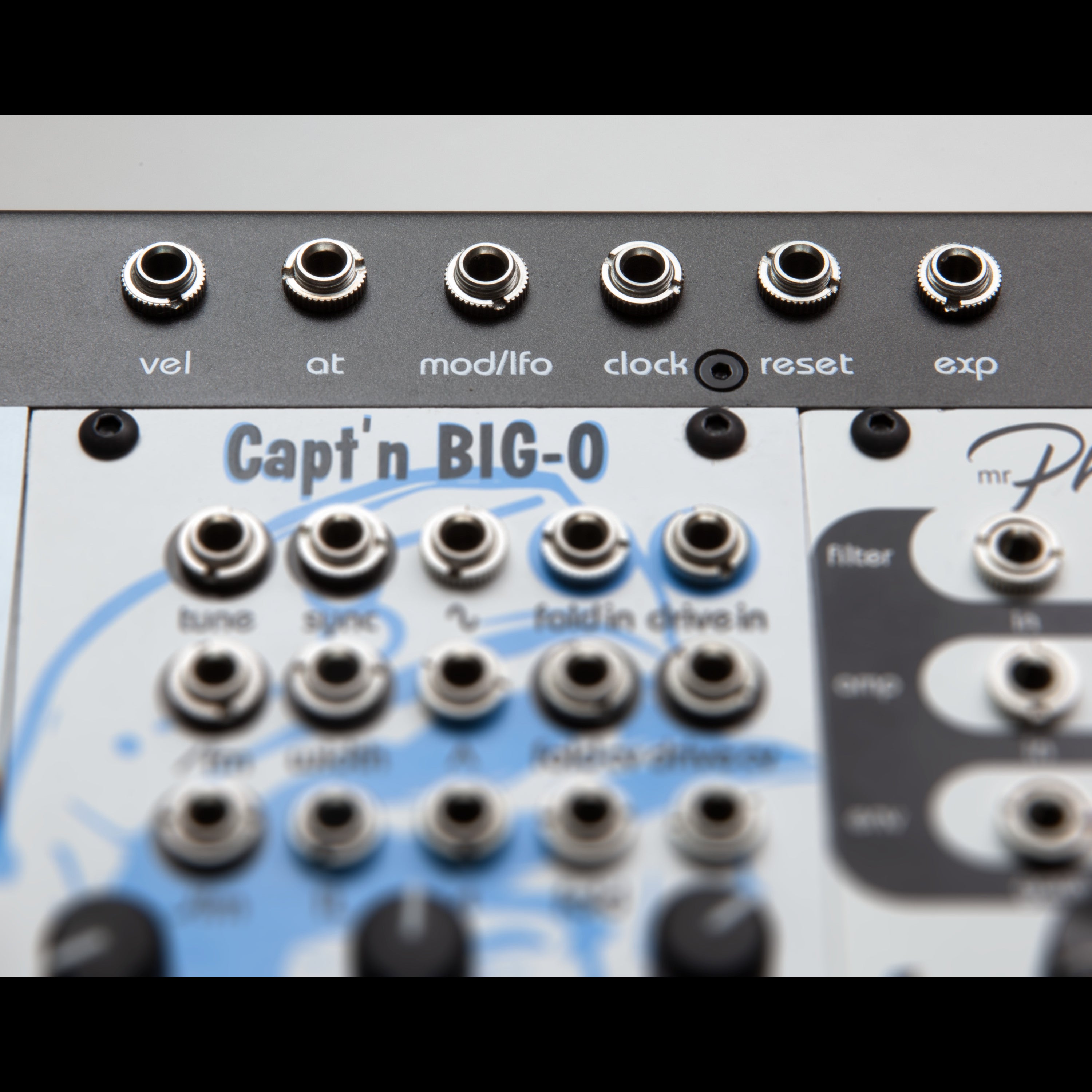 Cre8audio NiftyKEYZ Eurorack case-keyboard