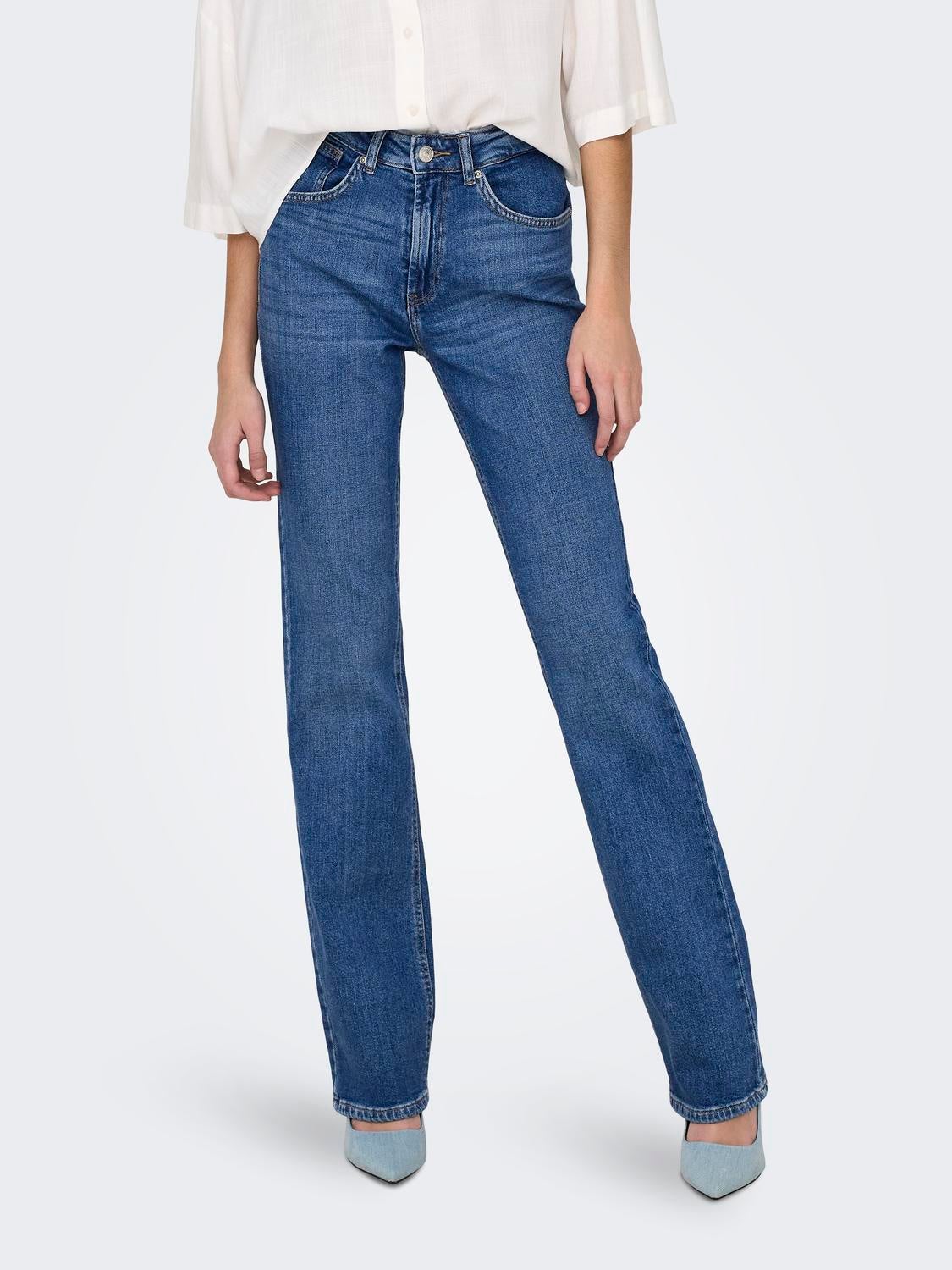 ONLEVERLY Mittlere Taille Ausgestellt Jeans Medium Blue Denim