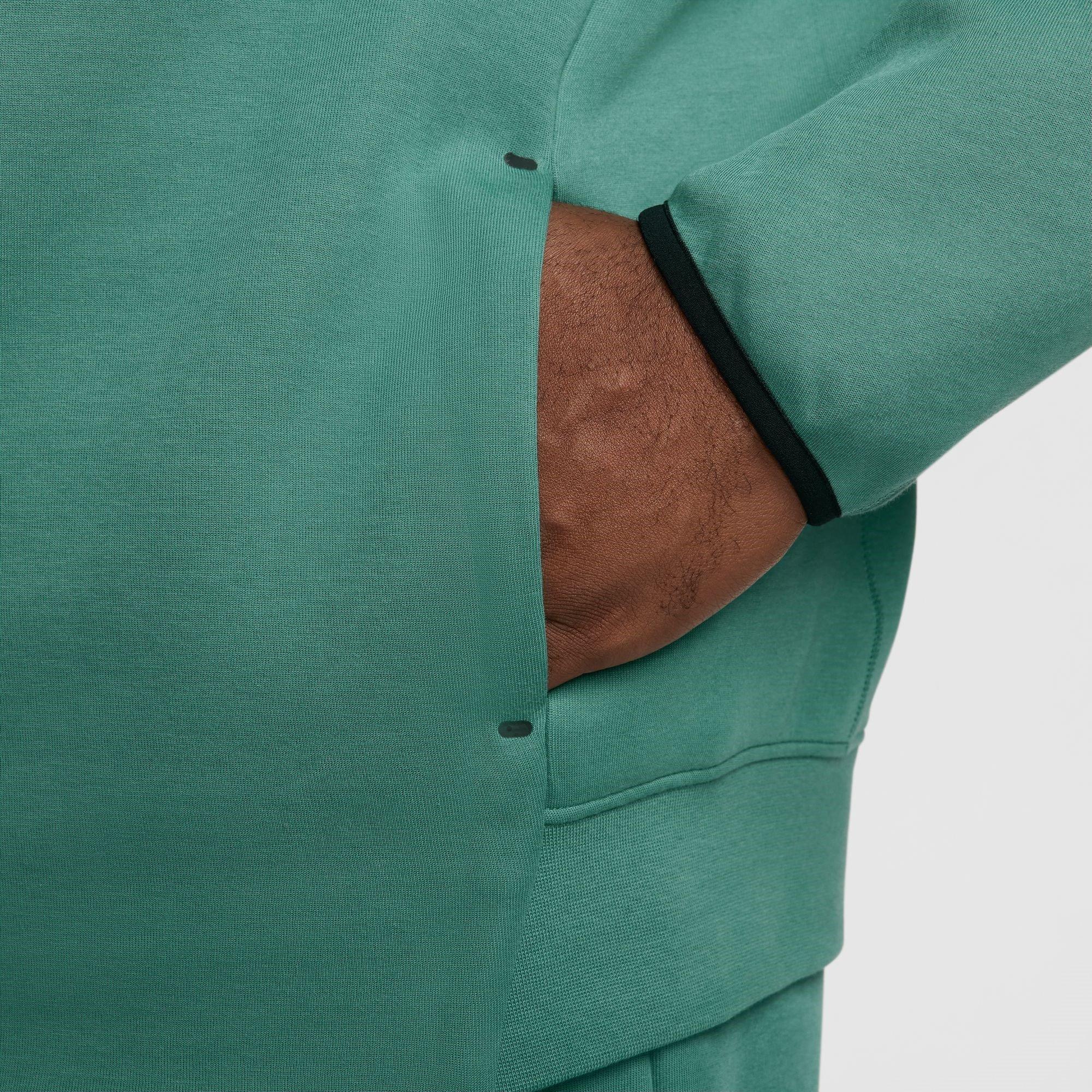 Nike Tech Fleece Hoodie Adults