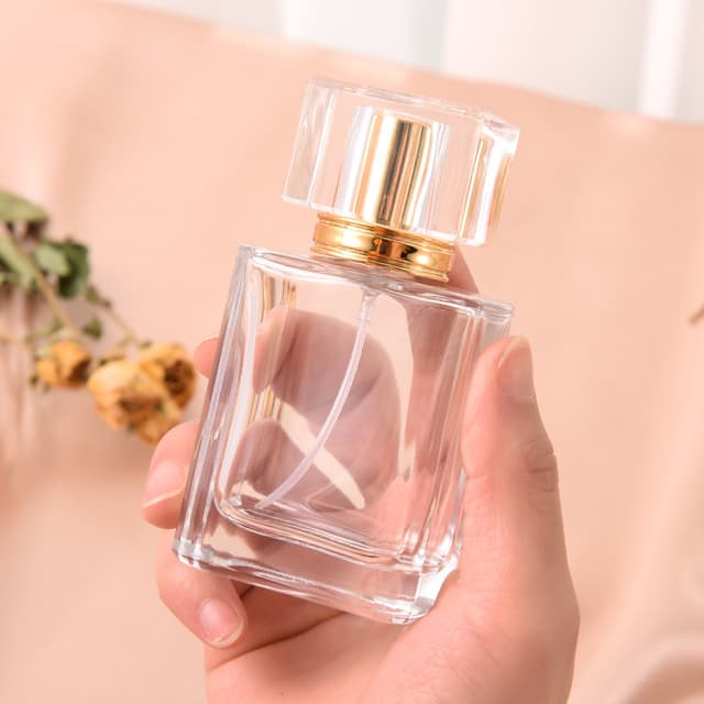 Genopfyldelig parfume sprayflaske glasflaske Guld 50 ml