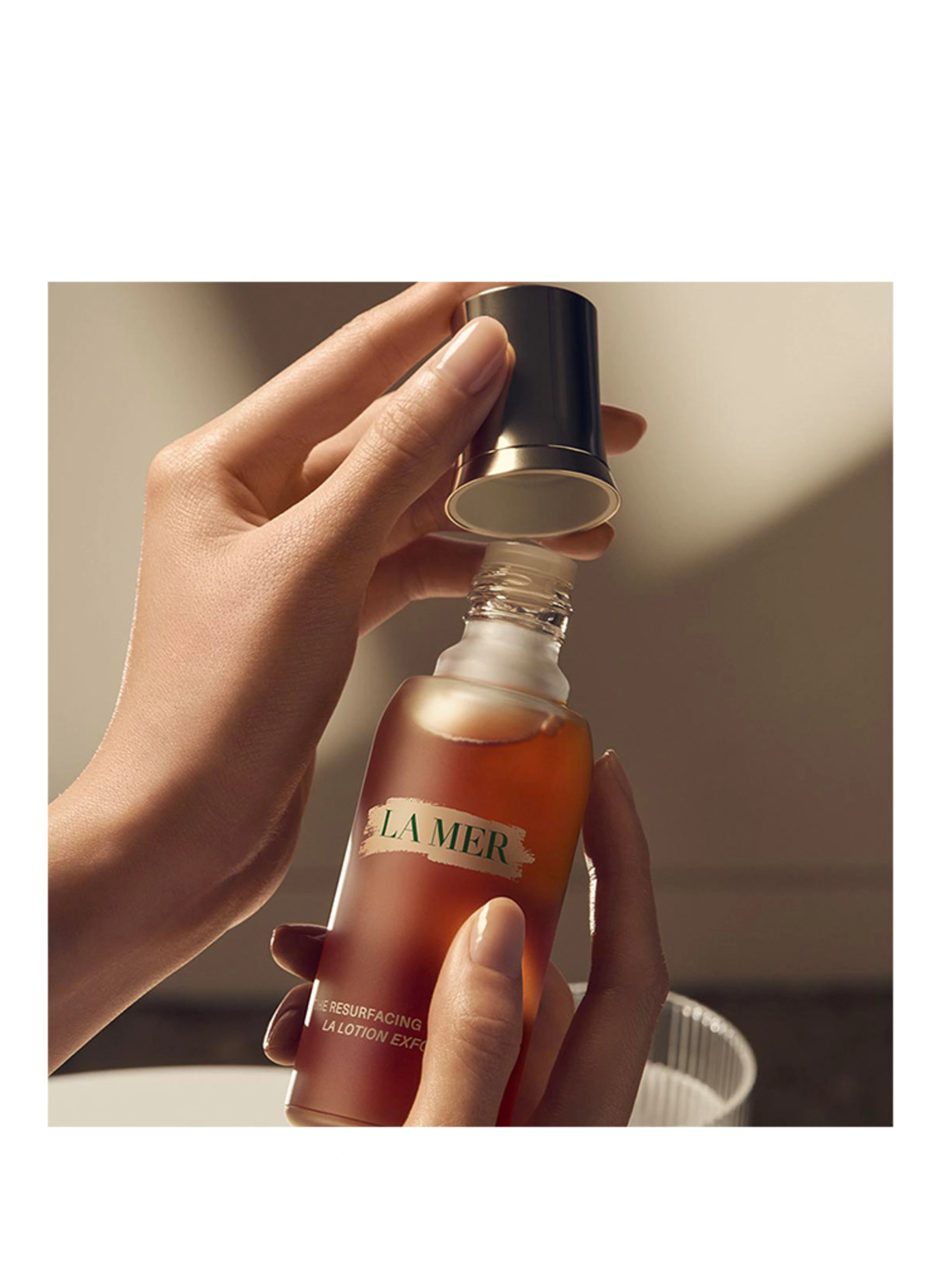 LA MER THE RESURFACING TREATMENT