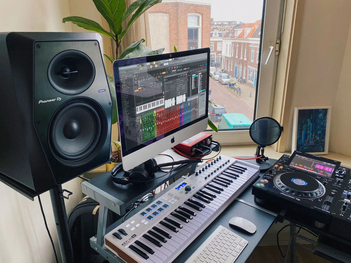 Pioneer VM-70 (la pièce) Enceintes de monitoring