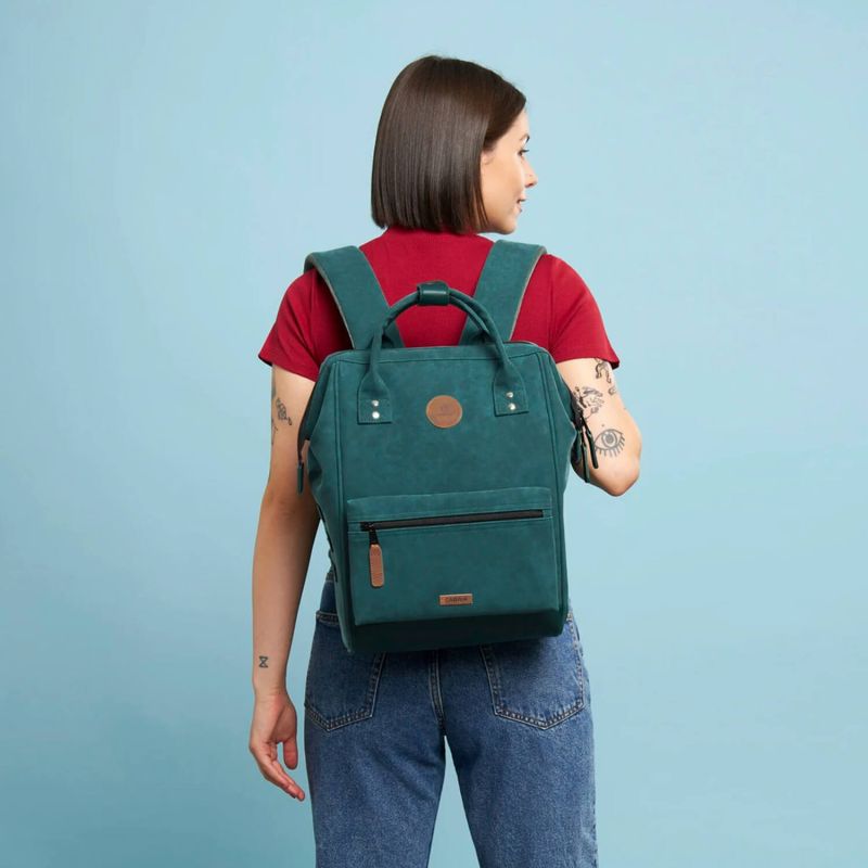 Sac à dos Adventurer Medium 23 litres + 2 grandes pochettes Quepos