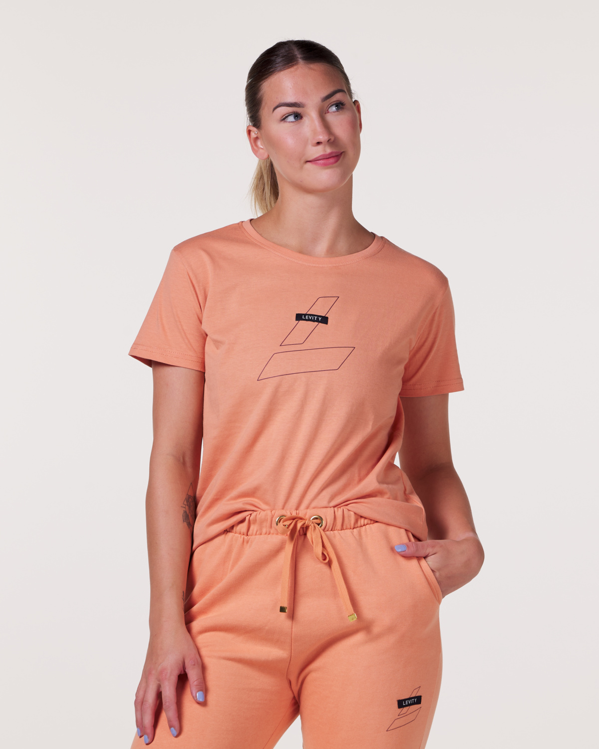 LEVITY Line Up T-shirt Orange Coral